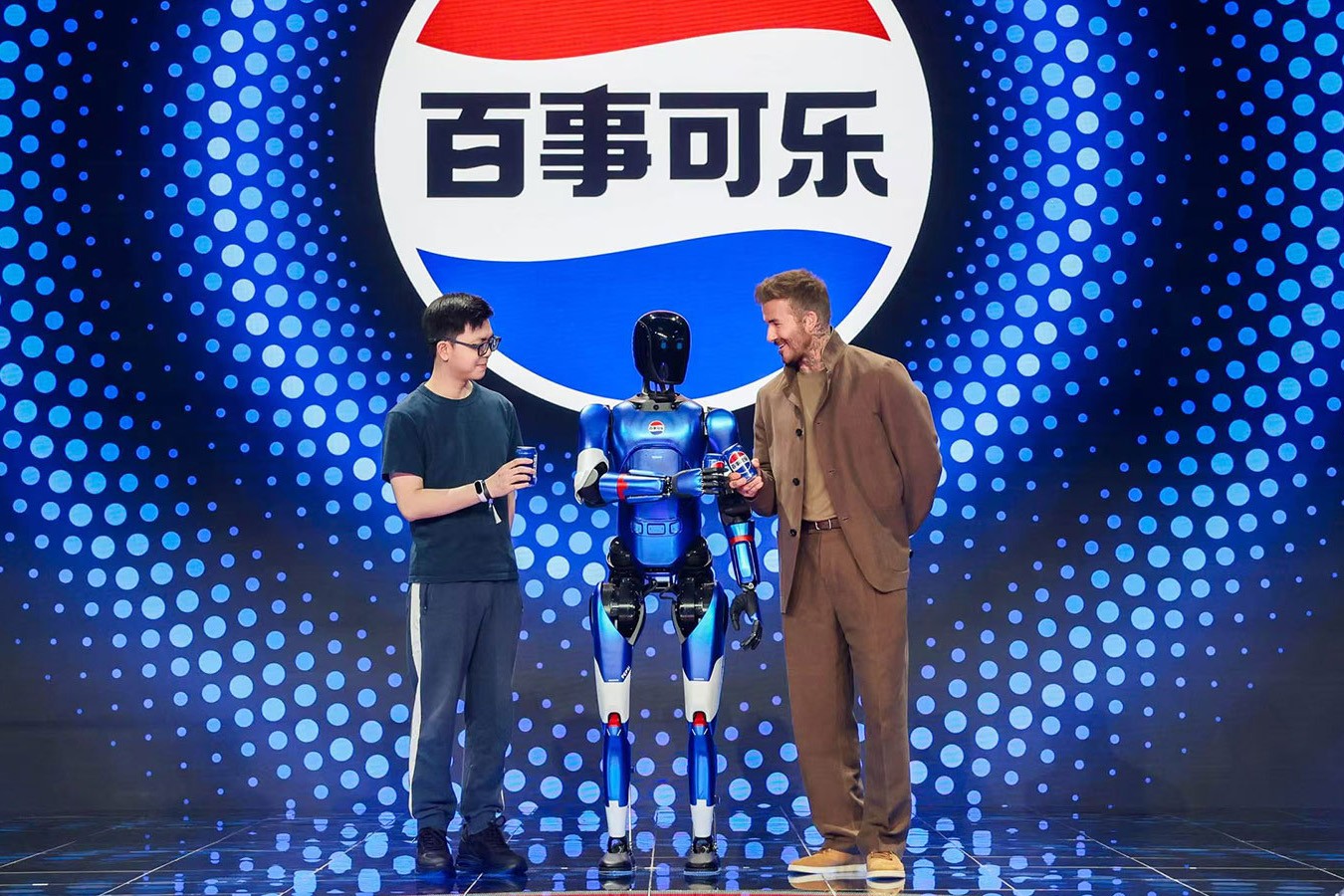 壹号机器人携手百事中国共创“百事蓝宝” 共燃渴望新章